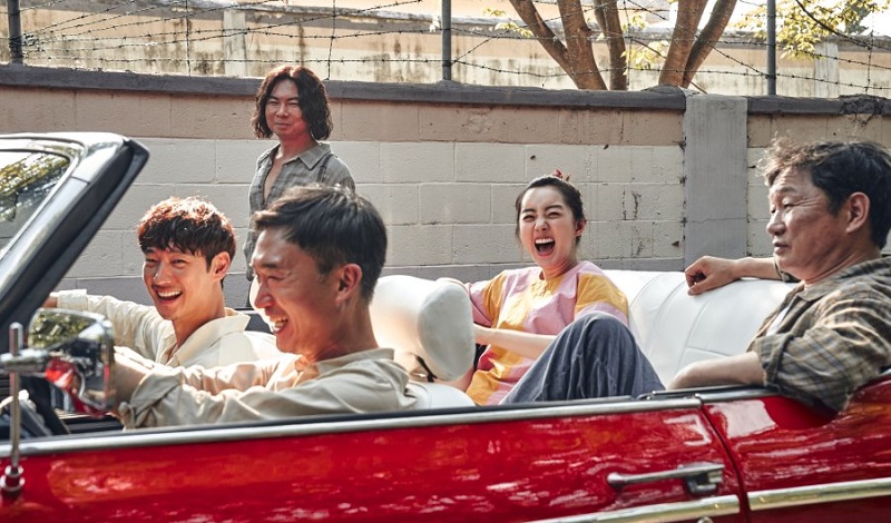 Kẻ Săn Mộ - Collectors (2020)