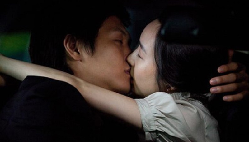 Tình Mãi Không Nguôi - Loveholic (2010)
